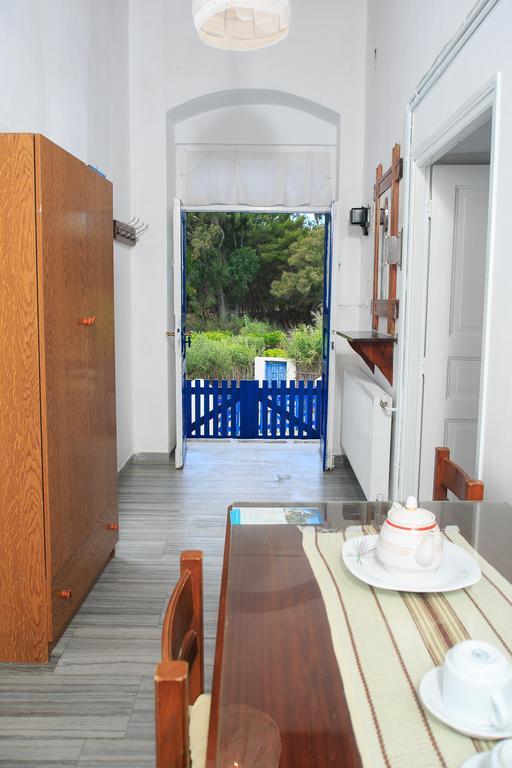 Paros Rita Studios Piso Livadi Cameră foto