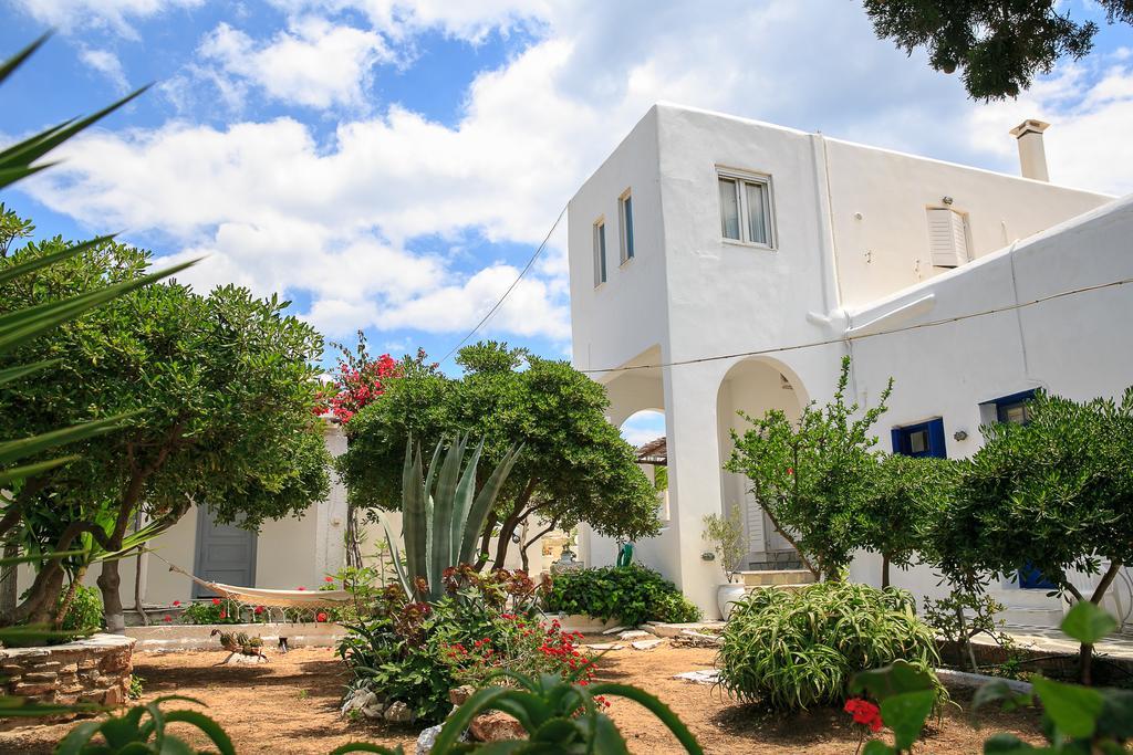 Paros Rita Studios Piso Livadi Cameră foto