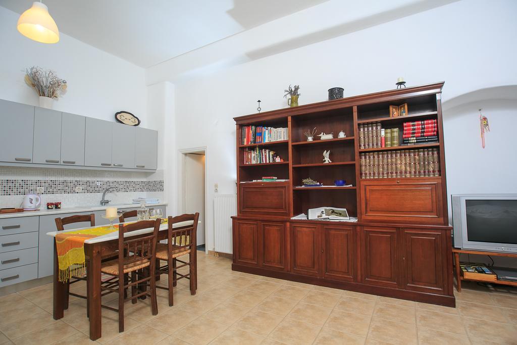 Paros Rita Studios Piso Livadi Cameră foto