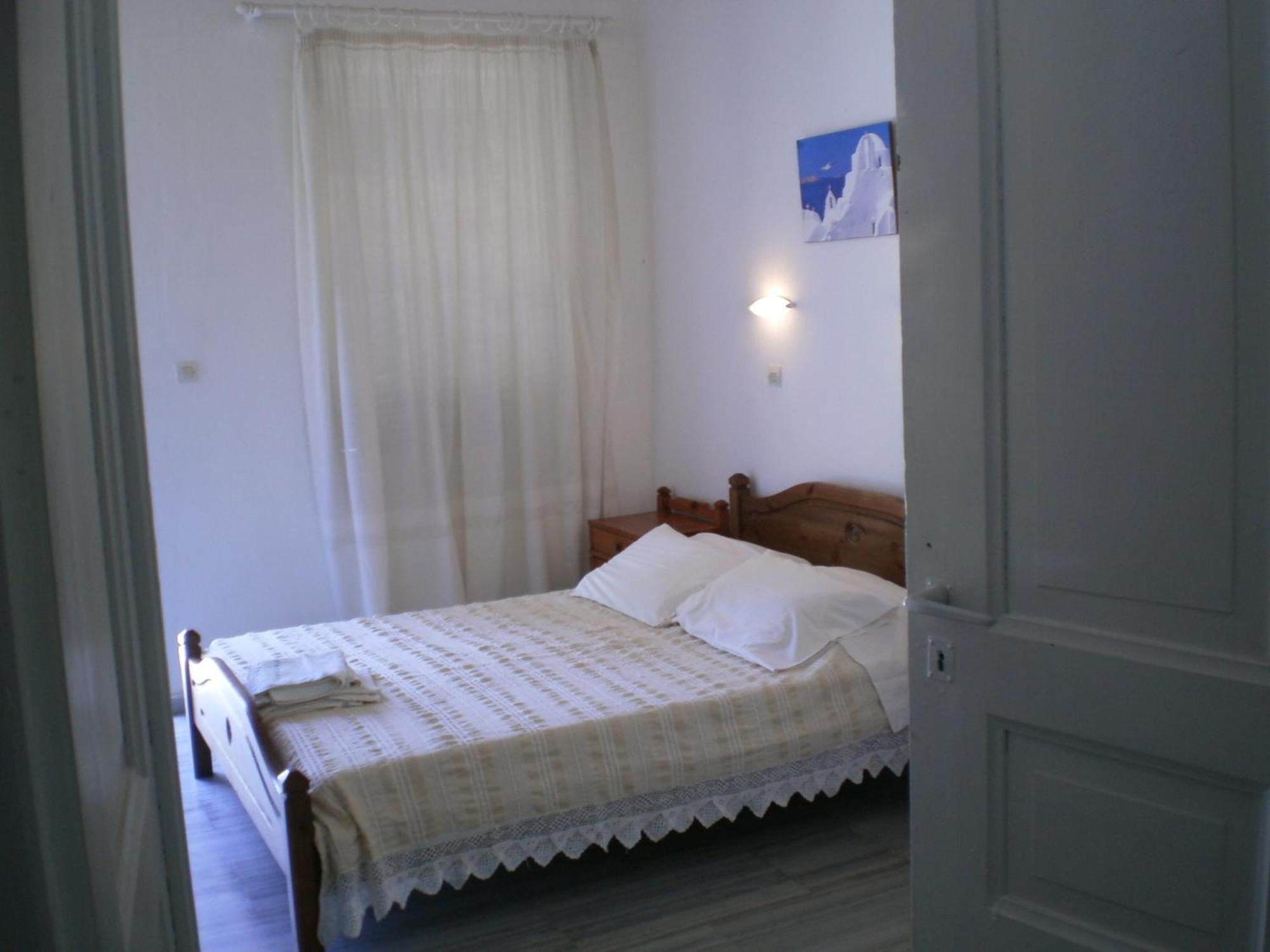Paros Rita Studios Piso Livadi Cameră foto